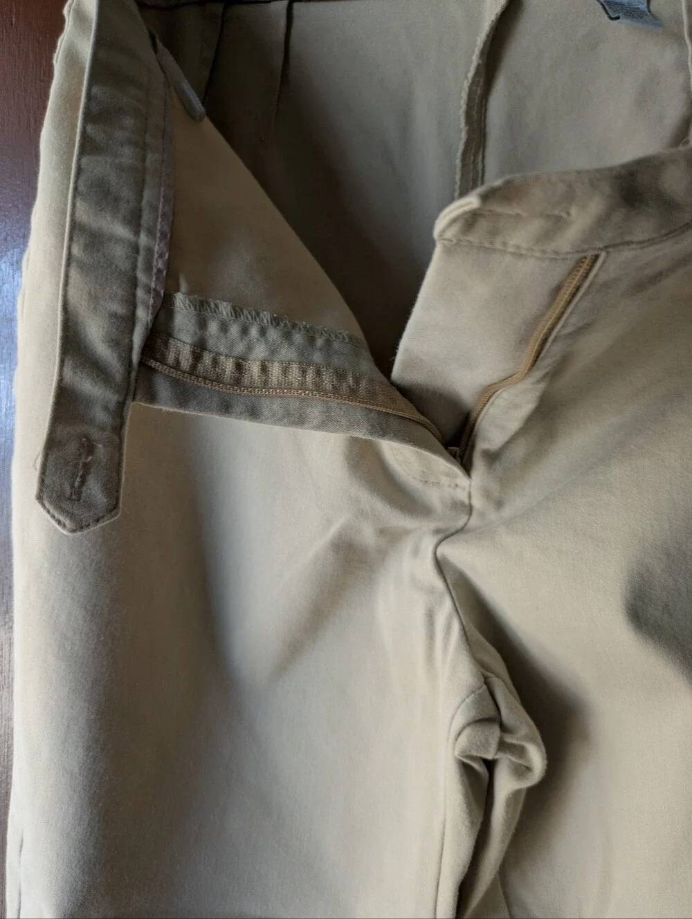 Valerie Stevens Light Beige Straight Leg Capri Pants Size 8